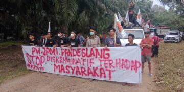 JPMI Pandeglang Gruduk PTPN VIII Menuntut Keadilan Hukum Bagi Masyarakat yang Diduga Didiskriminasi