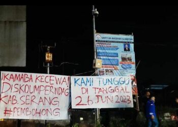 Ikatan Mahasiswa Baros Kecewa Dengan Diskoumperindag, Ketum Ikamaba Tagih Janji Revitalisasi Pasar Baros .