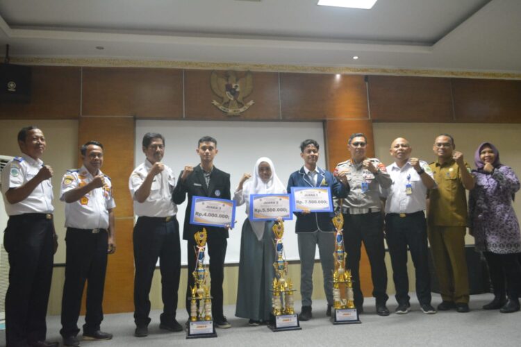 Siswa SMA Negri 1 Pandeglang Raih Juara Satu Pelajar Pelopor Keselamatan Lalin Tingkat Provinsi Banten