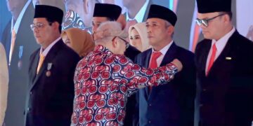 Turunkan Stunting Signifikan, Bupati OKI Terima Penghargaan Satyalancana Wira Karya 2023