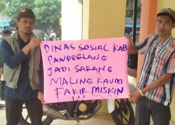 Lakukan Unjuk Rasa, Sembilan Organisasi di Pandeglang Tuntut Dinsos Agar Bertanggung Jawab Atas Hak KPM Bansos