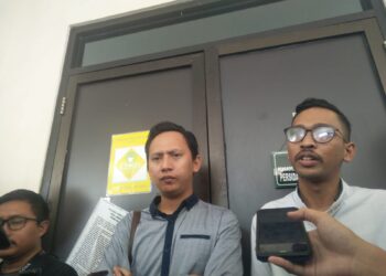 Sidang Putusan Kasus Dugaan Revenge Porn Ditunda, Iman Sebut Pengadilan Ajaib dan Tukang Ghosting