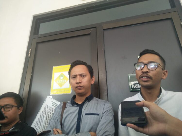 Sidang Putusan Kasus Dugaan Revenge Porn Ditunda, Iman Sebut Pengadilan Ajaib dan Tukang Ghosting