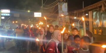 Kelompok KKN 32 Uniba Berkolaborasi dengan Mahasiswa UGM dan Untirta Gelar acara 10 Muharam