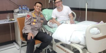 Kapolda Banten Jenguk Ketua MUI Banten K.H. TB Hamdi Ma’ani
