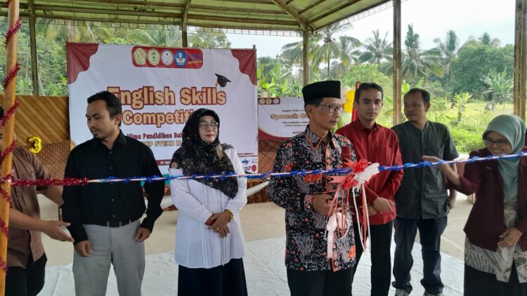HMPBI STKIP Syekh Manshur Pandeglang Gelar English Skill Competition 2023