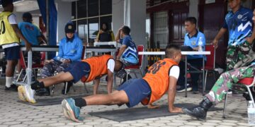 Lewati Tes Kesehatan, Calon Prajurit TNI AL di Lampung Adu Kemampuan Fisik