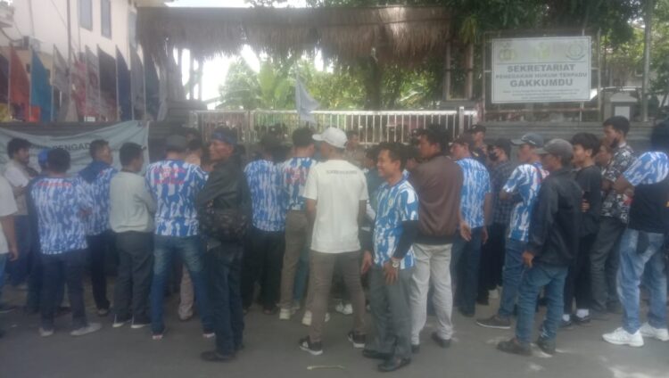 Badak Banten Demo Bawaslu Lebak