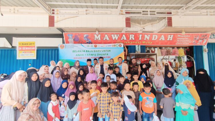 Pemuda Muhammadiyah Pidie Bagi Kebahagiaan Bersama Anak Yatim dan Dhuafa