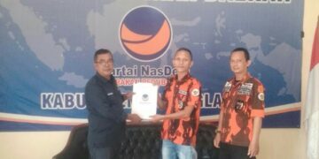 Diwakili Kader Pemuda Pancasila, Aap Aptadi Ambil Formulir Pendaftaran Bacabup Melalui Partai Nasdem