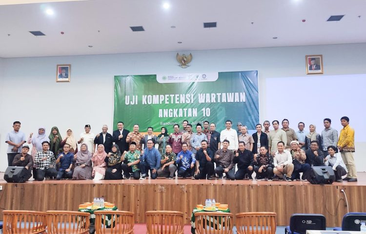 Pengumuman Lulus Mengendurkan Ketegangan Peserta UKW Angkatan 10