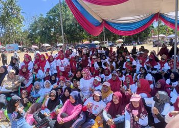Ribuan Masyarakat Ikuti Jalan Sehat dan Senam CAKEP Pesawaran