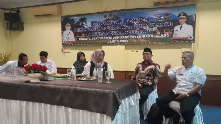 Undang 300 Pegiat Lingkungan, DLH Pandeglang Gelar Bimtek Pemantapan Gerakan Peduli Sampah 2024