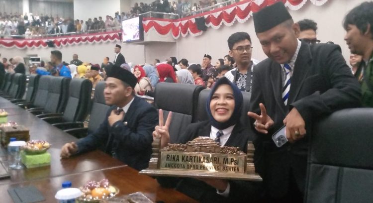 Rika Kartikasari dan 99 Anggota DPRD Banten Periode 2024-2029 Resmi Dilantik