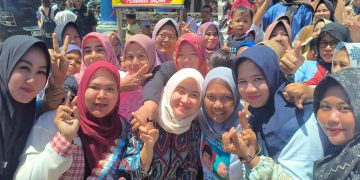 Kunjungi Tanah Kelahiran, Diana Jayabaya Janjikan Perubahan Untuk Desa Cibodas