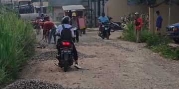 Pemda Pesawaran Terus Perbaiki Jalan Rusak