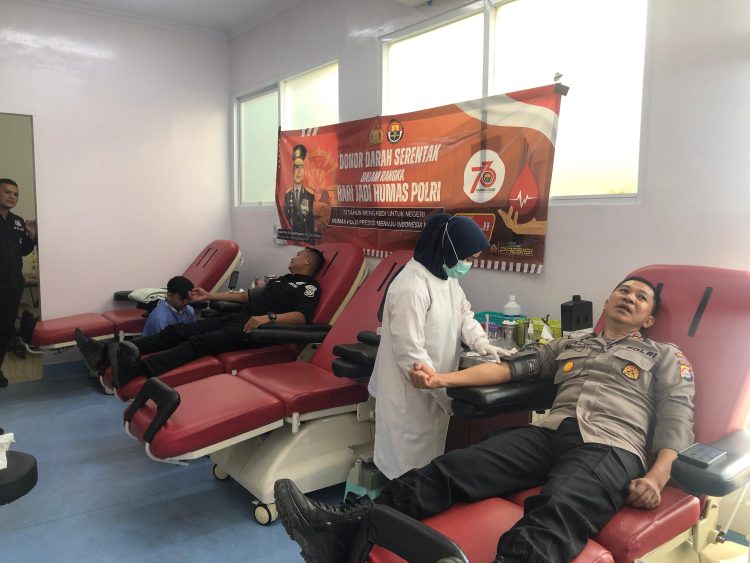 Sambut HUT Humas Polri ke-73, Bidhumas Polda Banten Gelar Donor Darah