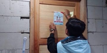Bison Pandeglang Gencar Door To Door Tempel Stiker Andra Dimyati Di Kecamatan Majasari