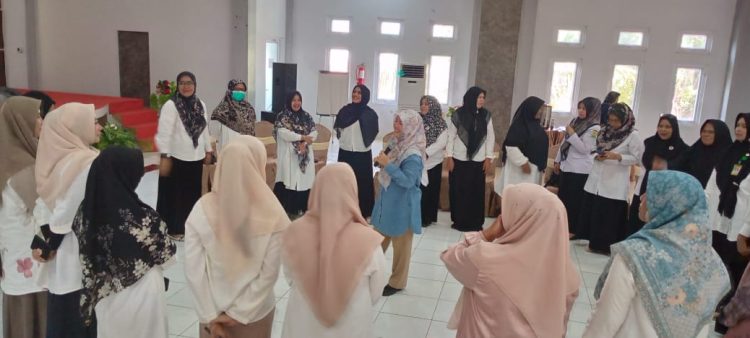 Tenaga Kesehatan dan Kader di Aceh Besar Ikuti Pelatihan Komunikasi Antar Pribadi