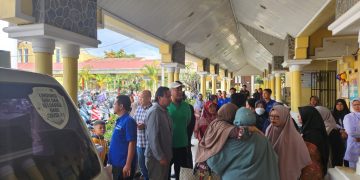 Wakil Ketua DPRK Aceh Tengah Berikan Pendampingan Keluarga Alm Risdian Diduga Korban Pembacokan