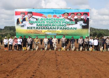 Polda Banten Tanam 64.875 Kg Benih Jagung di Gunung Kencana Lebak Banten