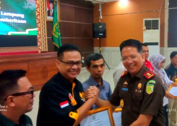 DPD KWRI Lampung Terima Penghargaan dalam Acara Coffee Morning Kejati Lampung