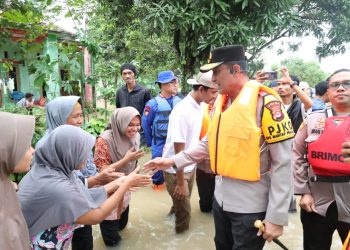 Kapolda Banten Tinjau Lokasi Banjir di Kabupaten Pandeglang