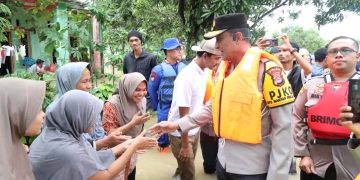 Kapolda Banten Tinjau Lokasi Banjir di Kabupaten Pandeglang