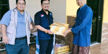 Perkumpulan Urang Banten Kembali Salurkan Bantuan Kepada Ponpes di Karang Tanjung yang Terkena Musibah Kebakaran