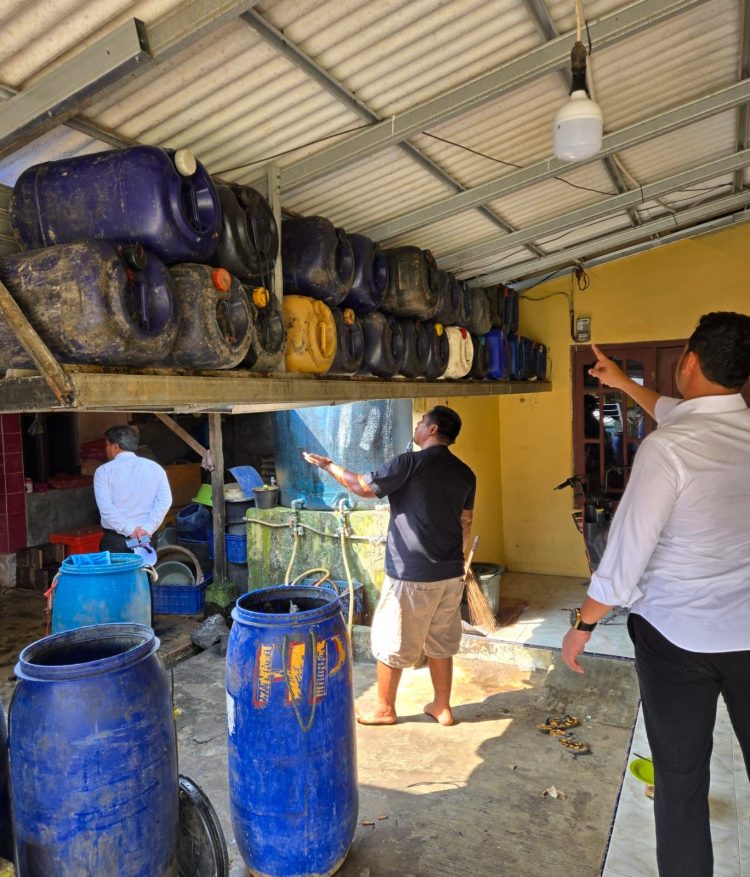 Polda Banten Ungkap Penyalahgunaan BBM Solar Bersubsidi di Panimbang