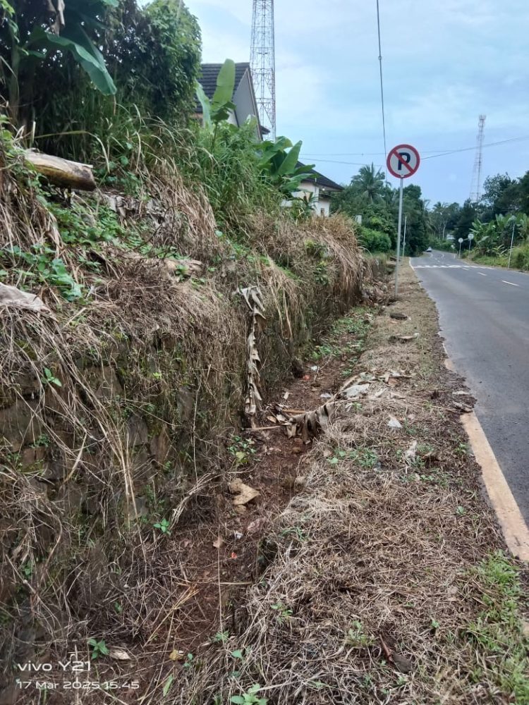 Proyek Pemeliharaan Jalan Sumur – Binuangeun Diduga Dikerjakan Asal Asalan