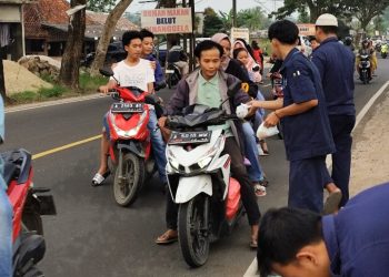 Team BMT Cabang Lebak Gelar Berbagi Takjil Gratis