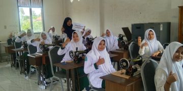 Lazismu Salurkan Bantuan Renovasi SMKS Muhammadiyah Banda Aceh