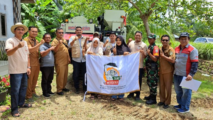 DPD Tani Merdeka Aceh Tamiang Dampingi Dinas Pertanian Dalam Penyaluran Alsintan ke Kelompok Tani