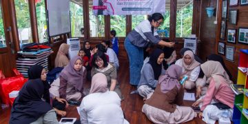 TBM Cijayanti Dorong Pemberdayaan Perempuan Desa Lewat Pelatihan Pemasaran Digital