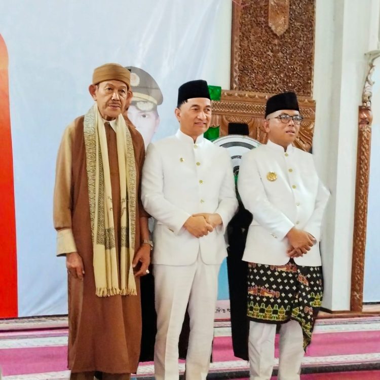 Sultan Banten ke-XVIII Hadiri Peringatan HUT Banten ke-25