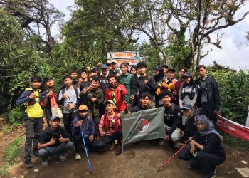 Mahasiswa Pecinta Alam Gelar Kegiatan Konservasi Gunung Karang di Hari Jadi Provinsi Banten ke-25