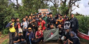 Mahasiswa Pecinta Alam Gelar Kegiatan Konservasi Gunung Karang di Hari Jadi Provinsi Banten ke-25