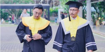 Wisuda di JCC, Haji Uma Resmi Raih Gelar Magister Ilmu Politik di UNAS