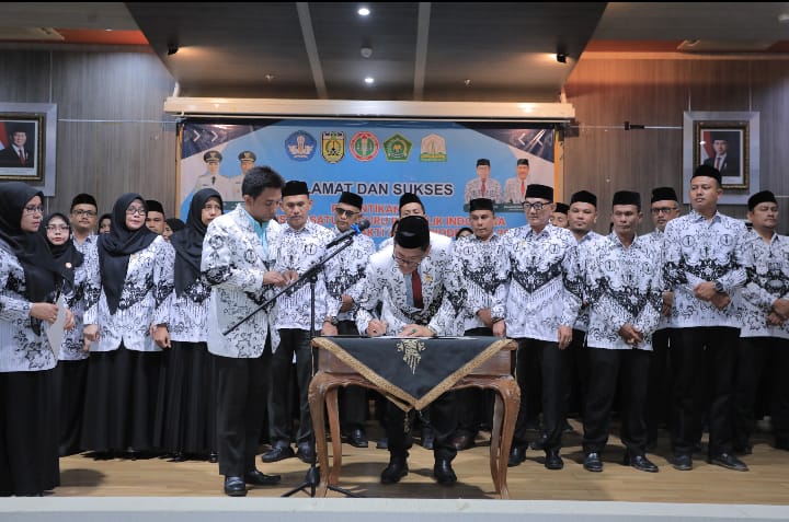 Pelantikan Pengurus PGRI Kota Banda Aceh Berlangsung Meriah