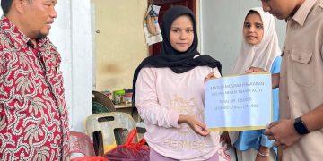 OSIS SMAN 7 Banda Aceh Salurkan Bantuan untuk Korban Kebakaran