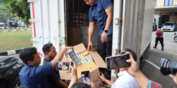 Peredaran Ribuan Slop Roko Ilegal di Banten Berhasil Diungkap Polisi