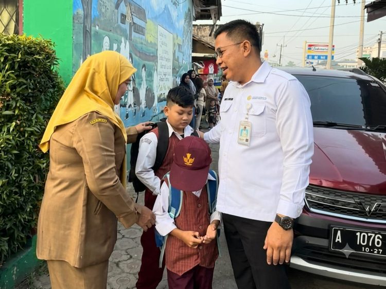 Program Gamas Warnai Hari Pertama Sekolah di Banten